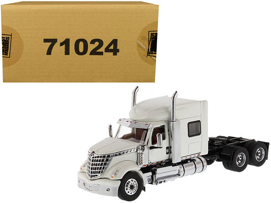 International LoneStar Sleeper Cab Truck Tractor White 1/50 Diecast Model by Diecast Masters-0