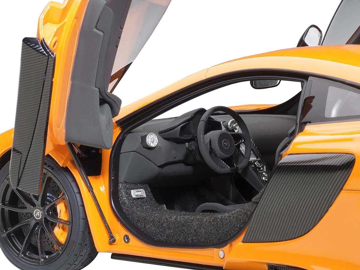 Mclaren 675LT Mclaren Orange 1/18 Model Car by Autoart-2