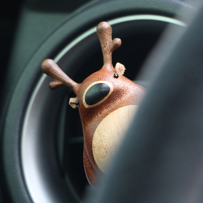 Deer Car Fragrance Accessories Solid Wood Car Perfume Air Outlet Decoration Accessories Cute Gift