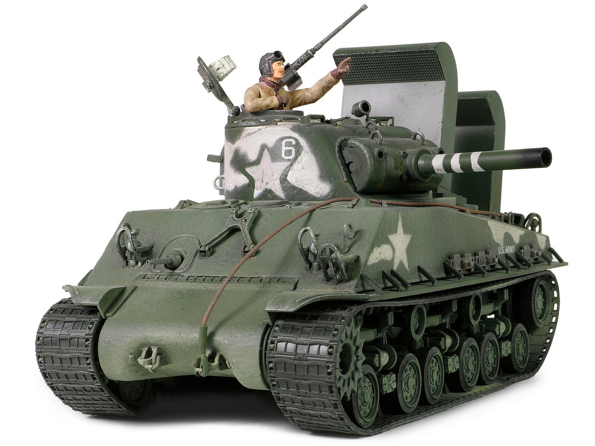 Sherman M4 (105) Howitzer Medium Tank "US Army 711th Tank Battalion Okinawa" (1945) "Engine Plus" Series 1/32 Diecast Model by Metal Proud-1