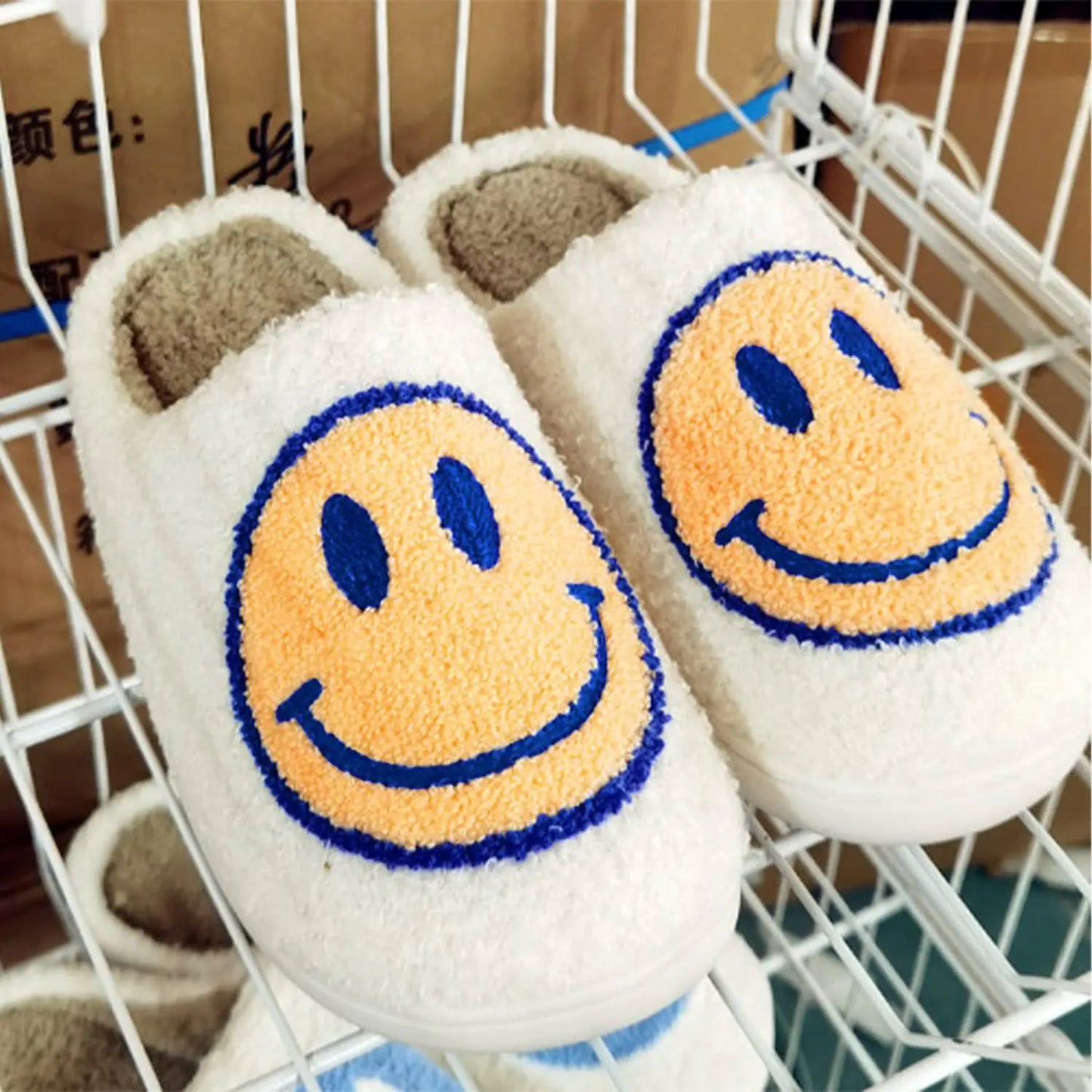 Smile Face Slippers for Women, Soft Plush Smile Slippers Retro Preppy Slippers with Smile Face Happy Face Slippers Slip-on Cozy Indoor Outdoor Slippers 8.5-9.5 Women/8-9 Men Orange