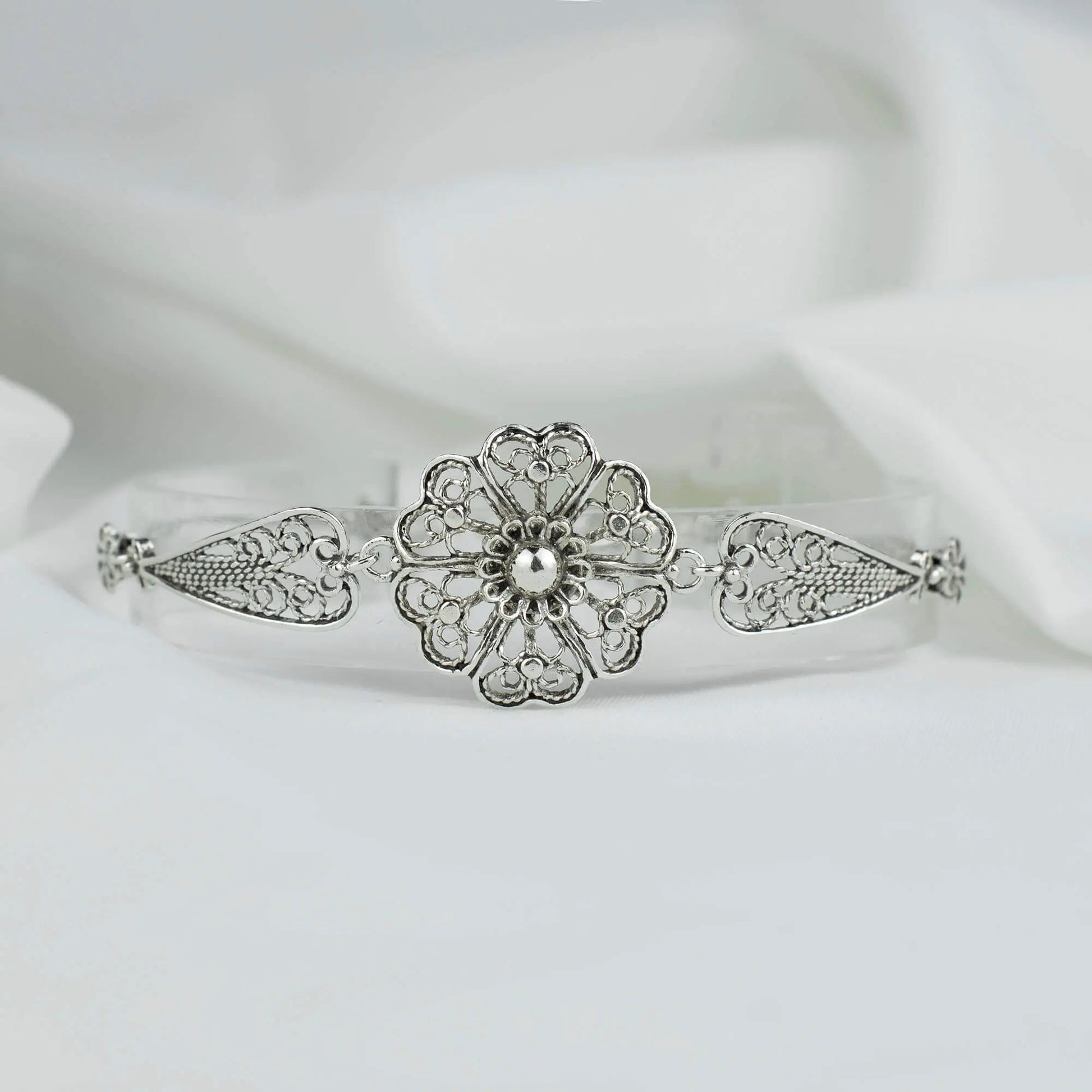 Sterling Silver Filigree Art Clover Flower Design Woman Link Bracelet-2